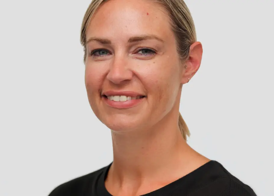 Leanne Russell 